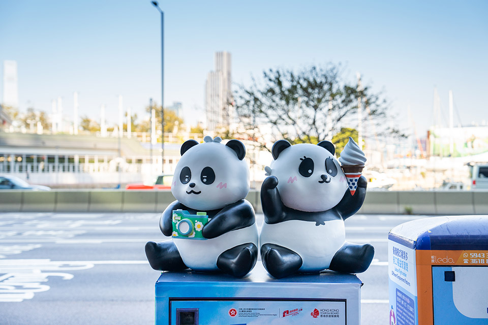 3d-panda-postal-box-01